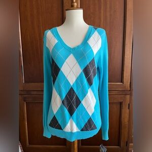 Izod Argyle V-Neck Sweater NWT
